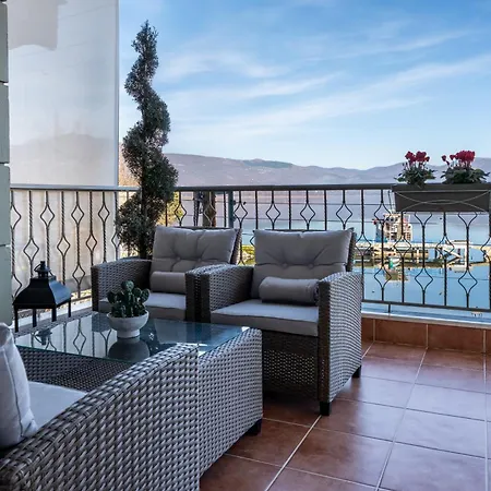 Διαμέρισμα Voria Paralia Premium *