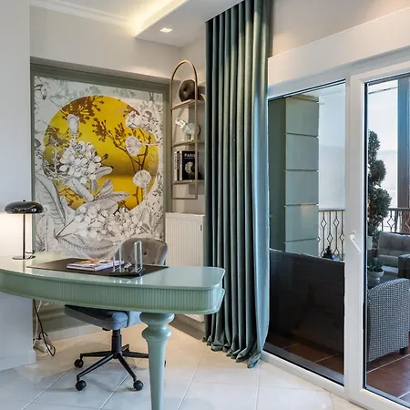 公寓 Voria Paralia Premium *